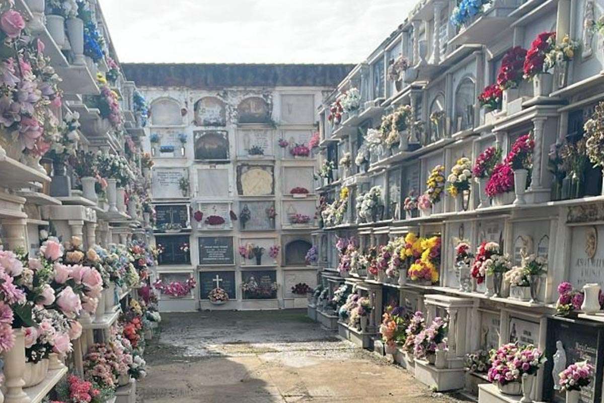 Desperfectos en el Cementerio Municipal de La Línea tras el embate del temporal