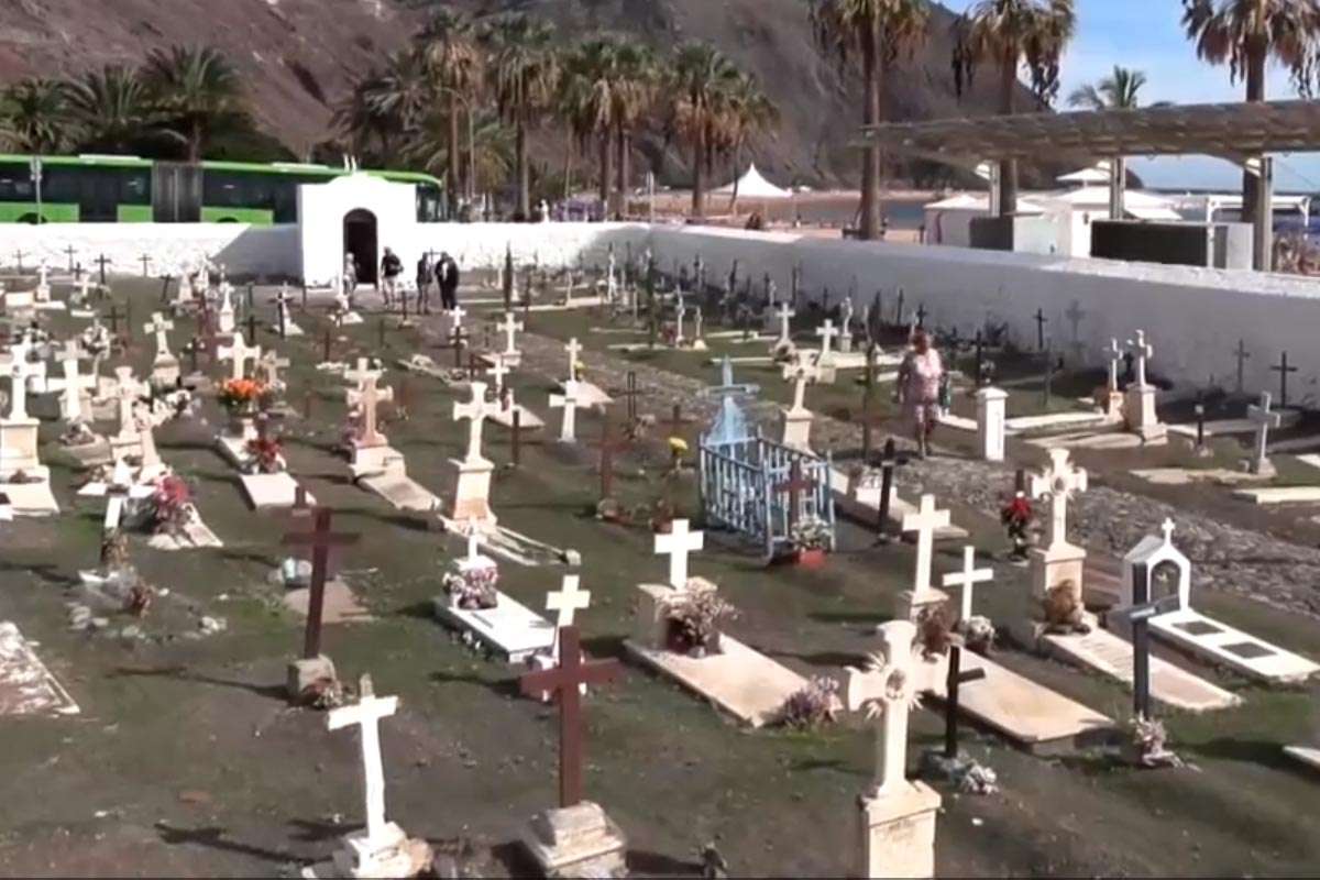 El cementerio Traslarena renace gracias a la resistencia y esfuerzo del pueblo de San Andrés