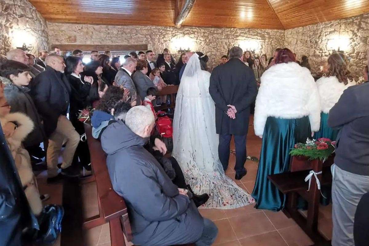 Un tanatorio se convierte en escenario de boda en Láncara