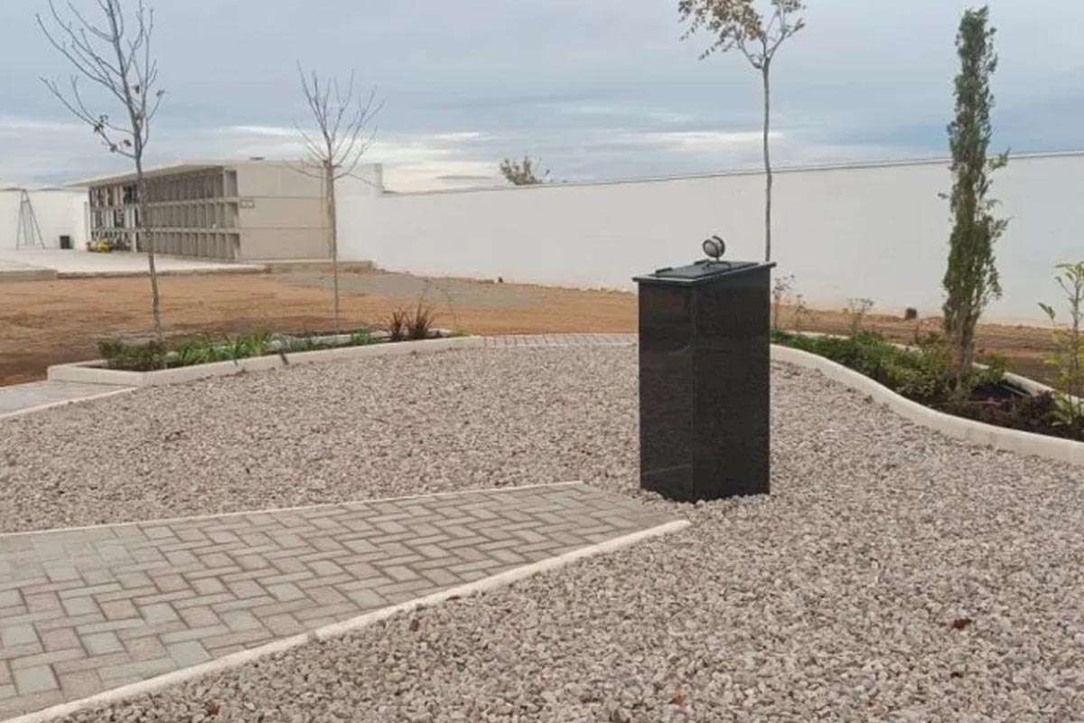 Calamocha inaugura un cinerario en su cementerio municipal