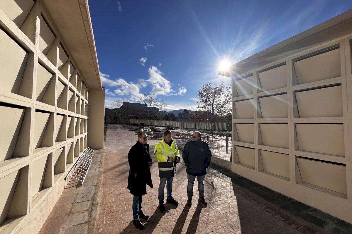 Petrer culmina la ampliación de su cementerio municipal