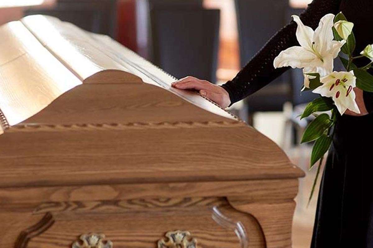 Emprender en el sector funerario: guía para 2026