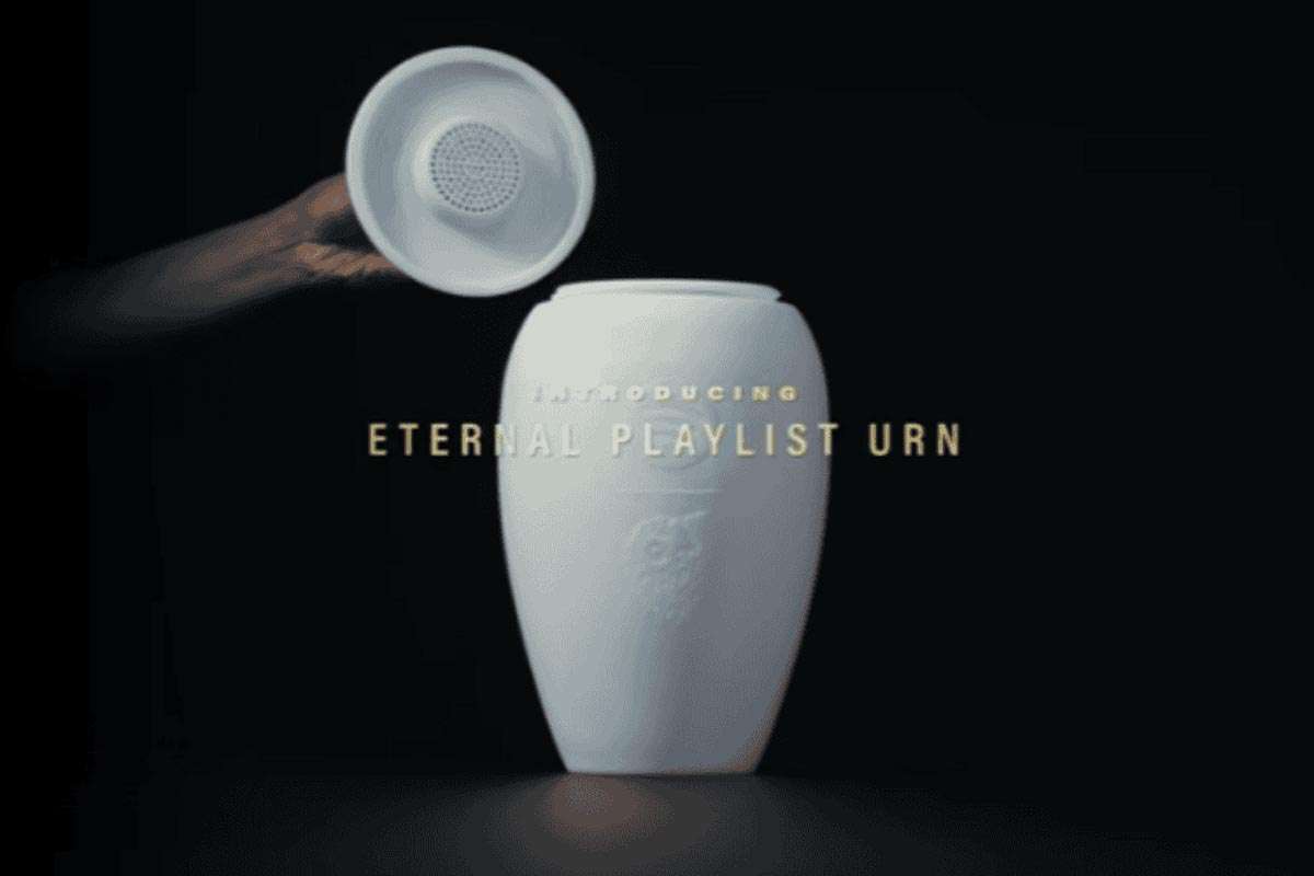 Una playlist eterna: Spotify y Liquid Death reinventan el descanso final con música