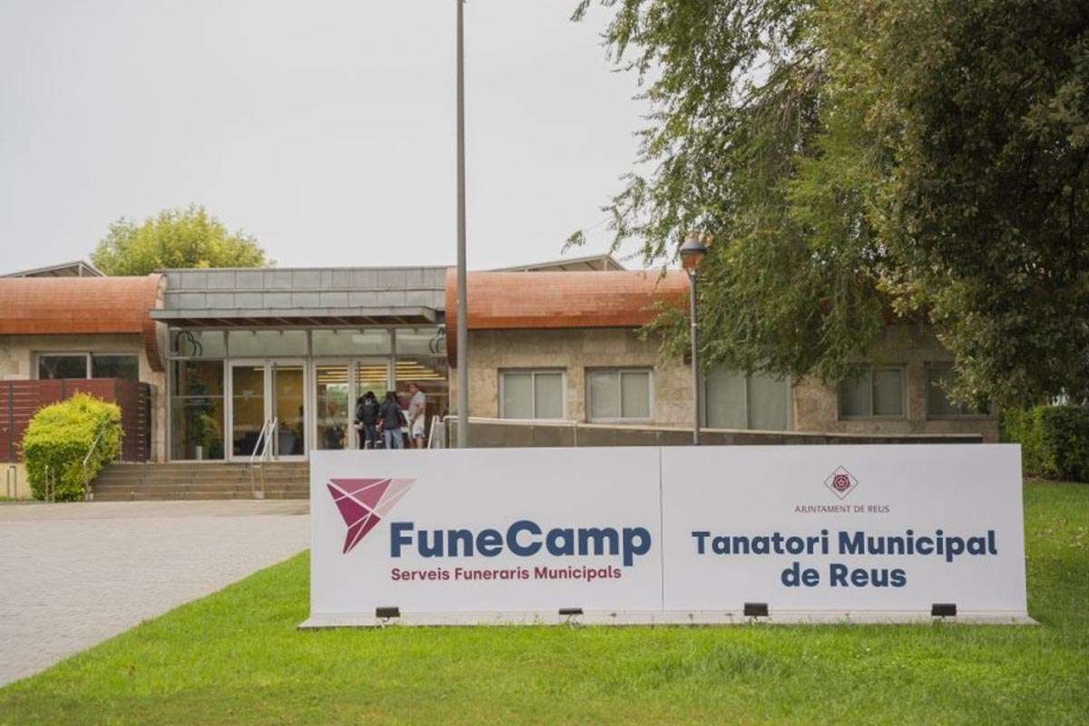 Batalla Legal por FuneCamp: Un Modelo Público Bajo el Microscopio Judicial