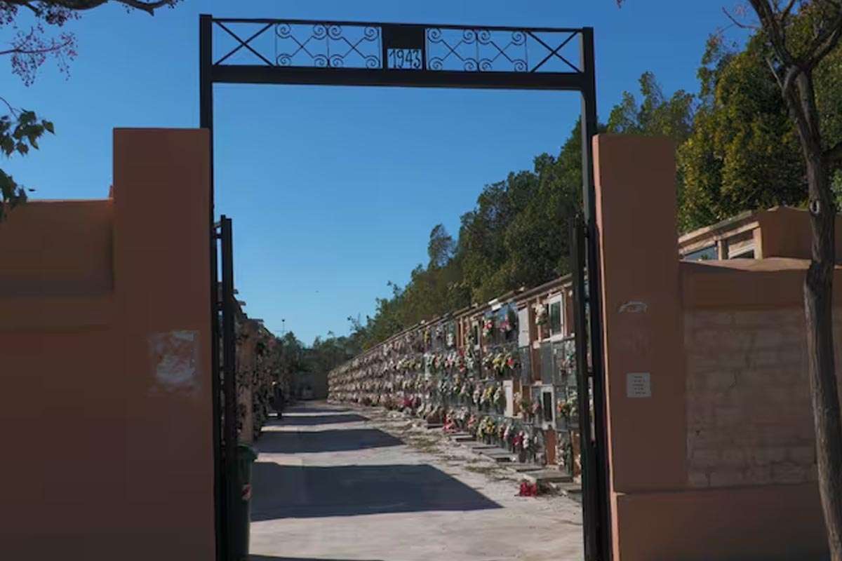 Elche amplía su cementerio para enfrentar la falta de nichos