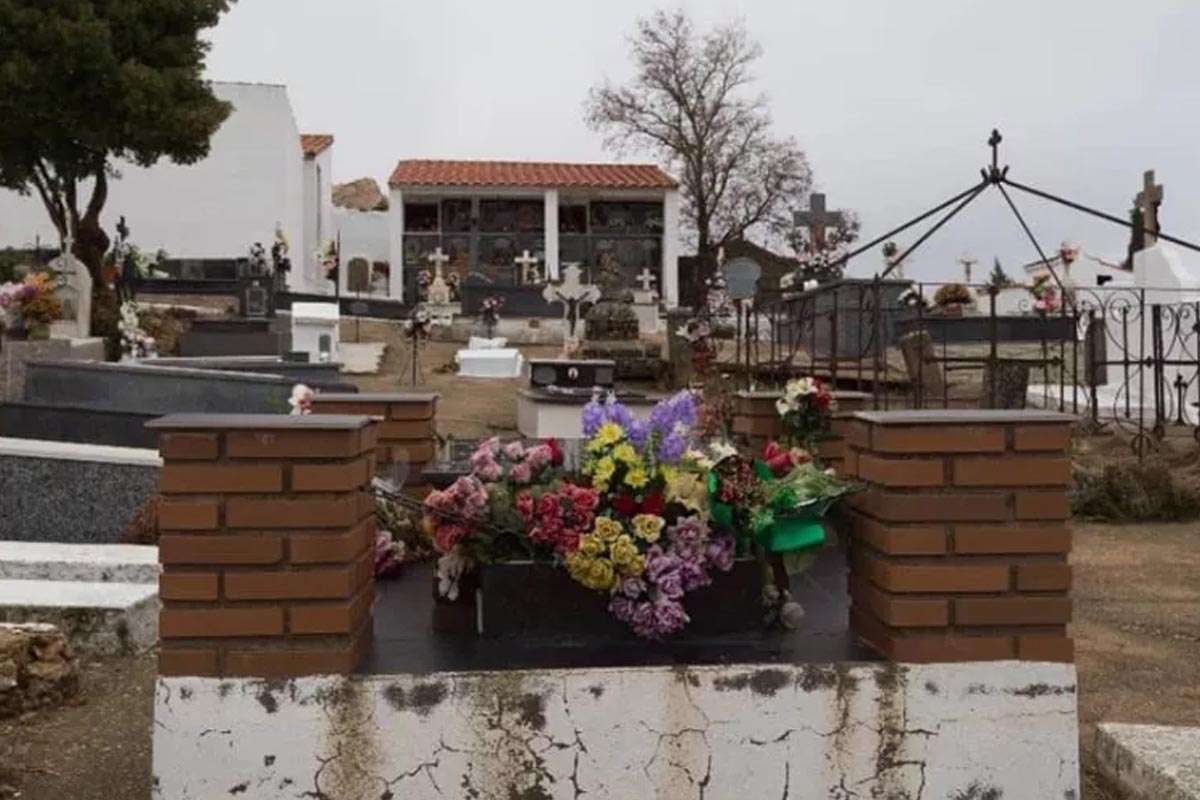 Vox Albacete demanda un plan urgente para salvar los cementerios de la provincia