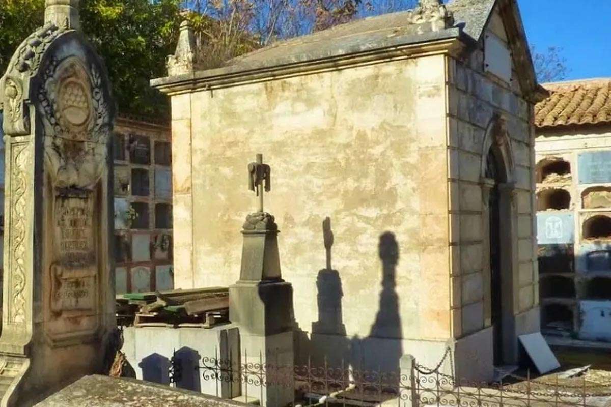 Jaén lucha por preservar su memoria en el cementerio de San Eufrasio