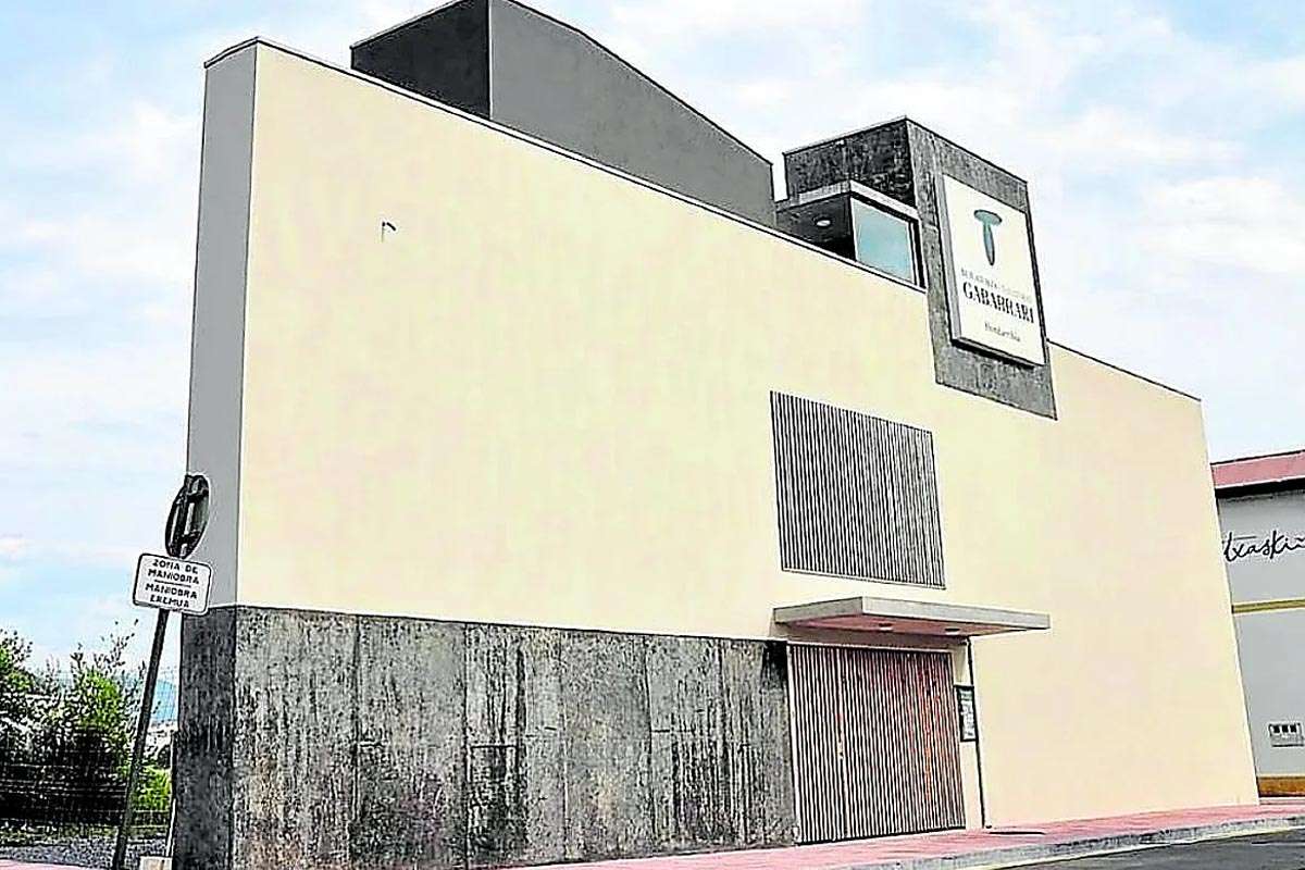 Hondarribia inaugura su primer tanatorio: un espacio moderno y accesible para el adiós