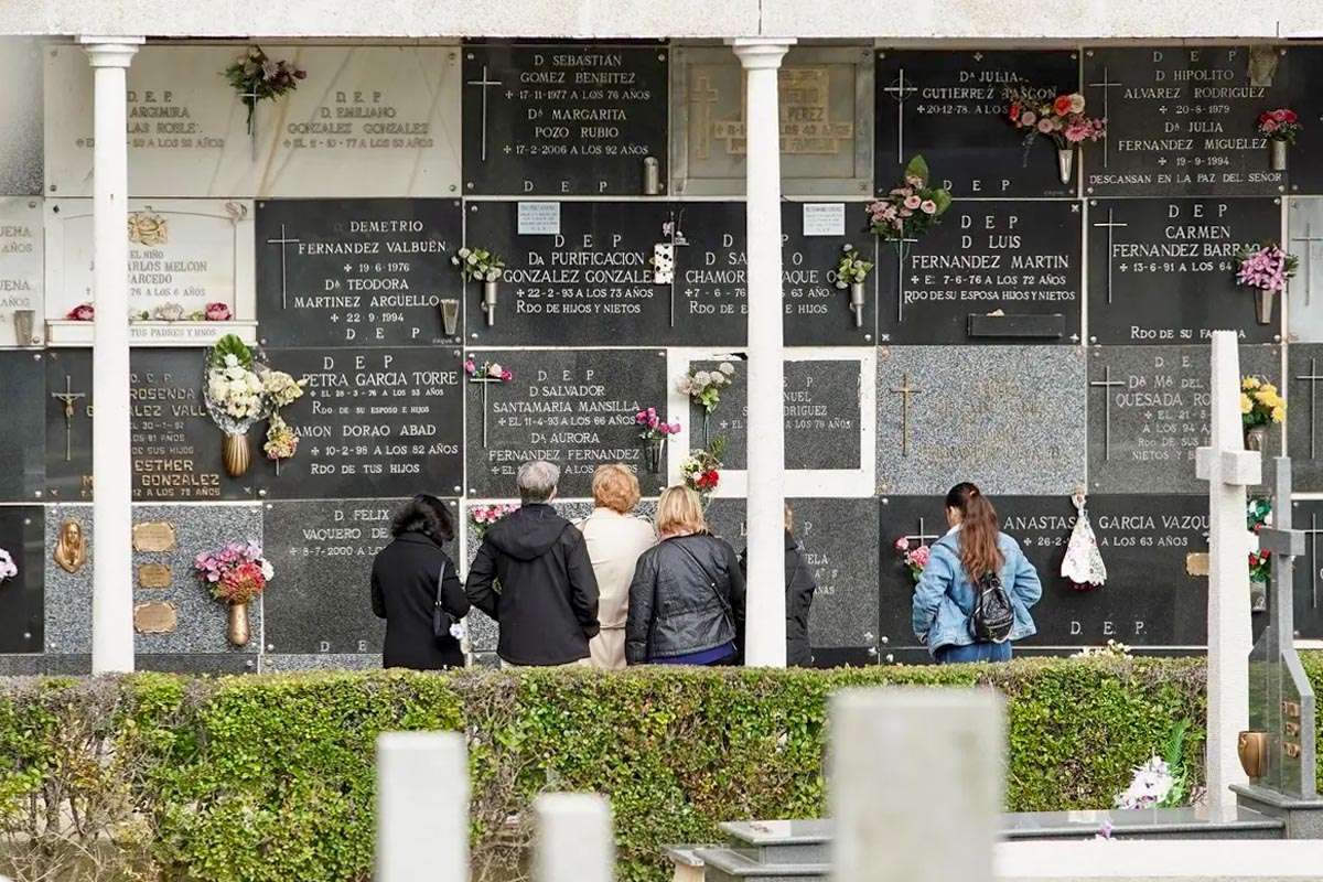 Nuevo convenio del sector funerario en León mejora condiciones laborales hasta 2028