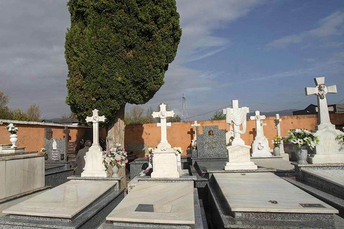 Cacabelos avanza en la construcción de su nuevo cementerio municipal