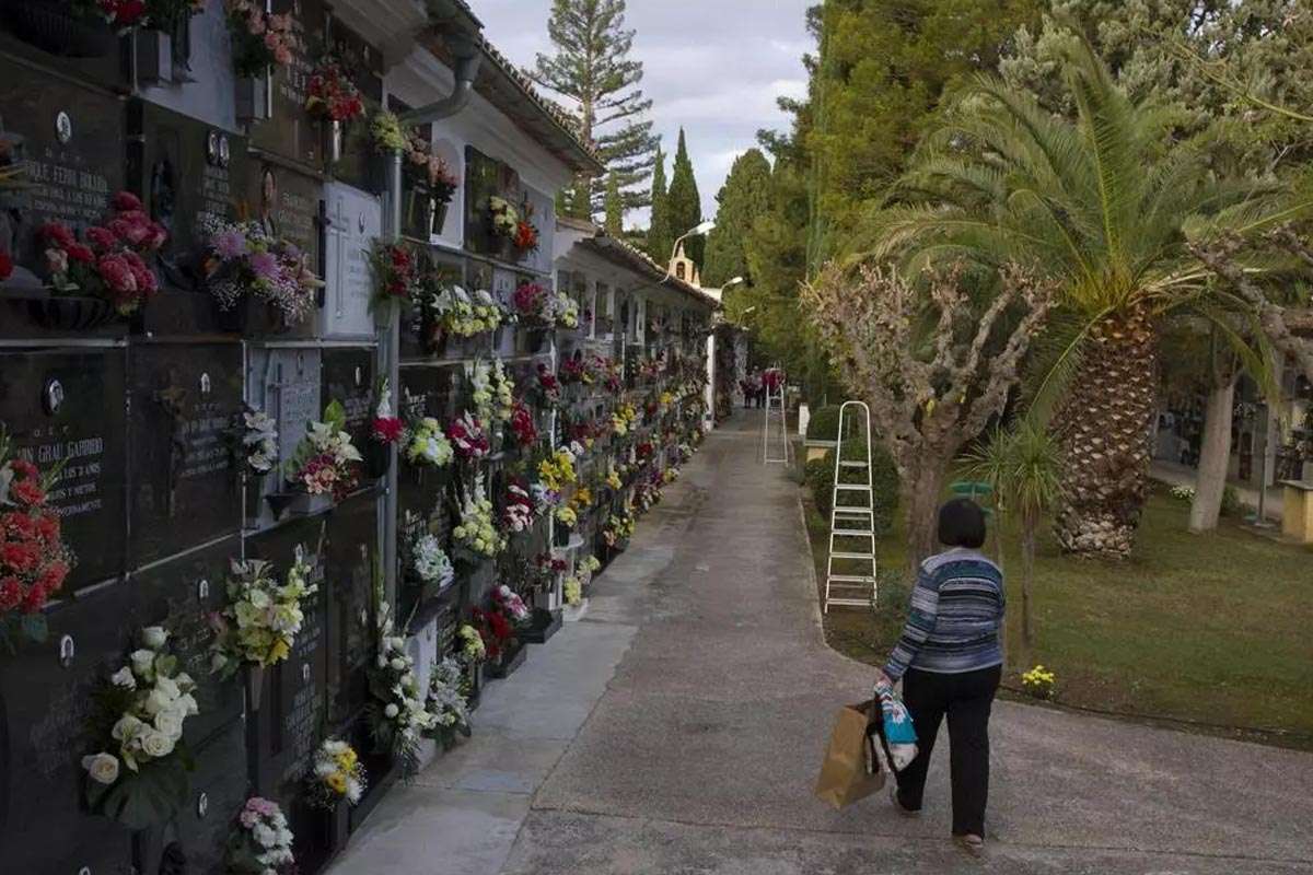 L’Olleria enfrenta la falta de espacio en su cementerio con nuevos nichos