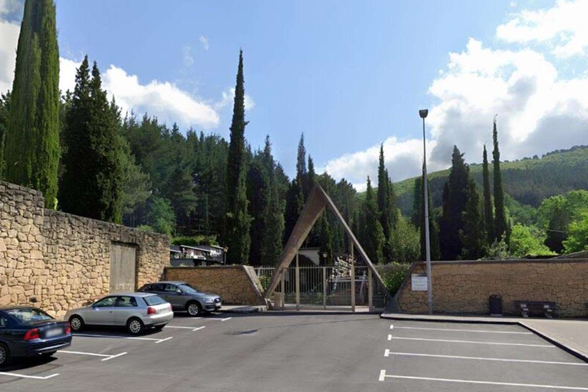 Etxebarri moderniza su cementerio para adaptarse a las necesidades actuales