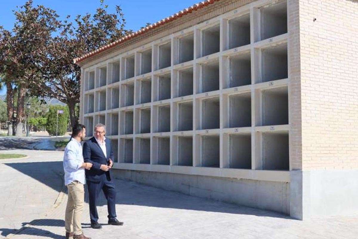 Ampliación estratégica en el cementerio de Sant Jaume: 176 nuevos nichos aseguran el futuro