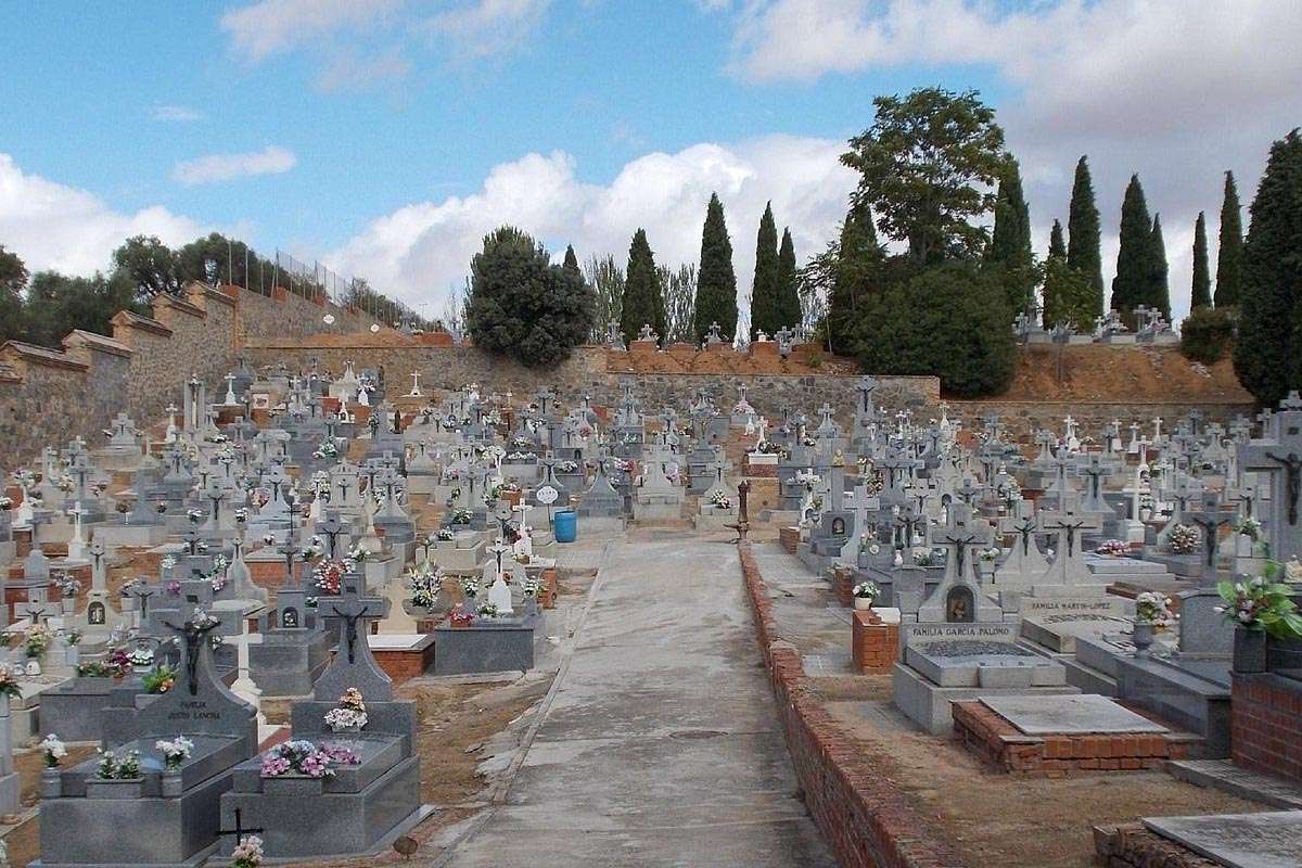 El Cementerio de Toledo, en el centro de la polémica por las denuncias de falta de mantenimiento