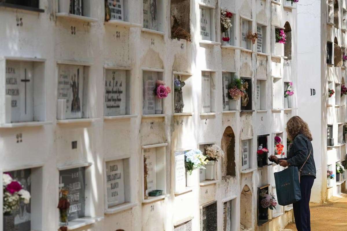 Incremento de las incineraciones en Sevilla redefine las preferencias funerarias