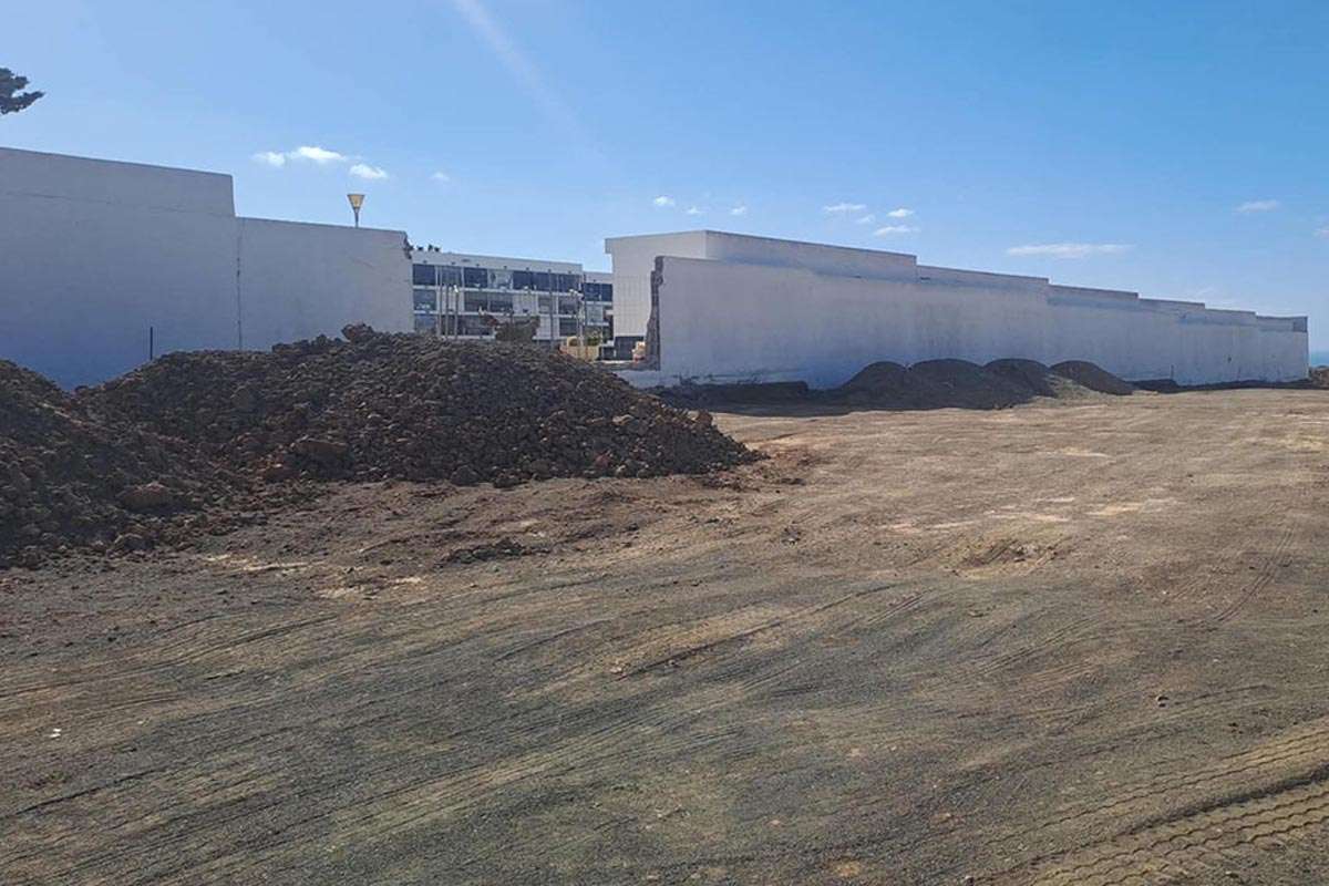 Tías amplía su cementerio para casi mil nuevos enterramientos