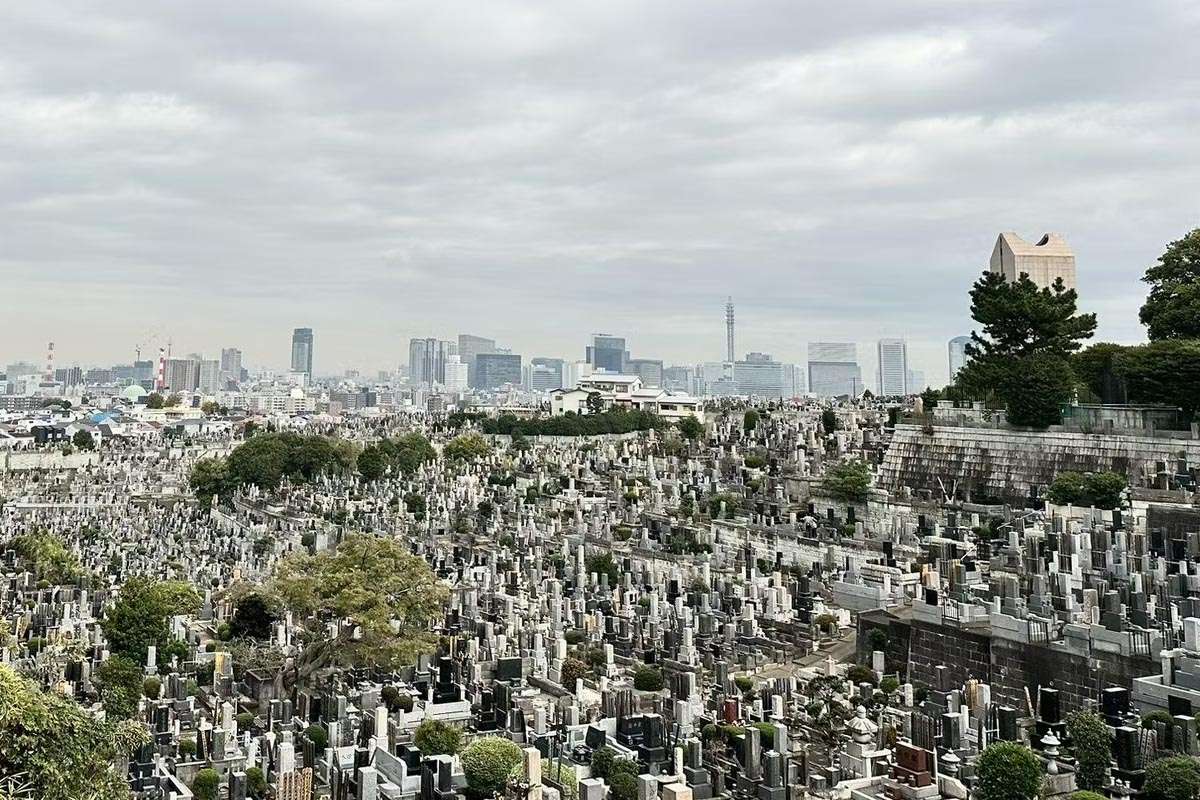 Conflicto en Saitama: la batalla cultural en un cementerio japonés